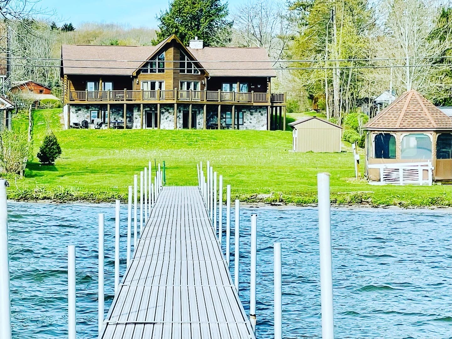 Sweeping lake views from the lodge's two-story living room